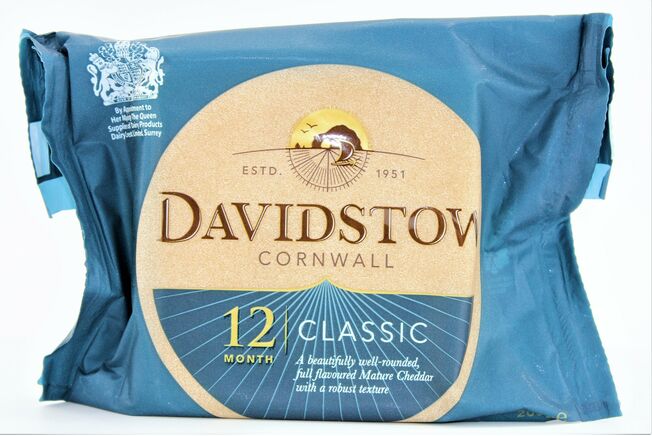 Davidstow Classic Mature 12 month Cheddar