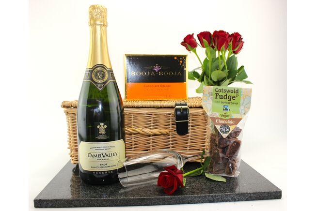 Luxury Valentine's Day Champagne & Chocolate Hamper (Vegan Friendly)