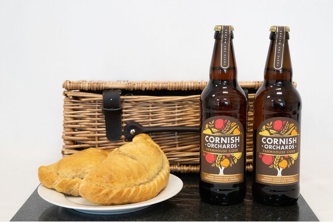 Classic Cornish Cider & Pasty Hamper